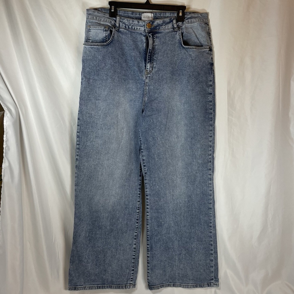 Lola Jeans High Rise Wide‎ Leg Stretchy Comfort Denim Size 18 Light Wash Party